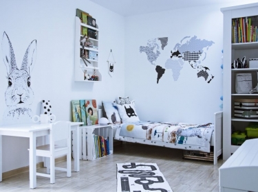 Monochromatyczny pokój dla przedszkolaka w skandynawskim stylu